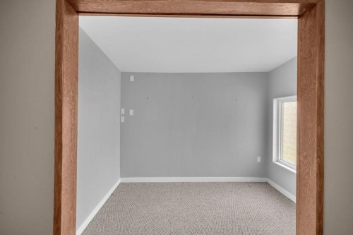 131 2 Avenue North, Vulcan, AB - Indoor Photo Showing Other Room