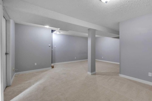 164 Deerview Way Se, Calgary, AB - Indoor