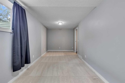 164 Deerview Way Se, Calgary, AB - Indoor Photo Showing Other Room