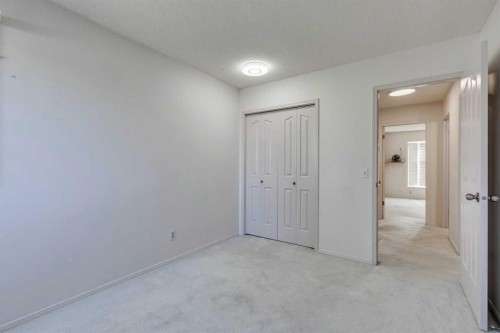 33 Shawnee View Sw, Calgary, AB - Indoor Photo Showing Other Room