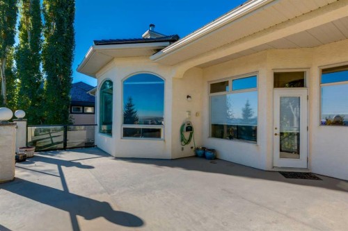 14 Patina Lane Sw, Calgary, AB - Outdoor