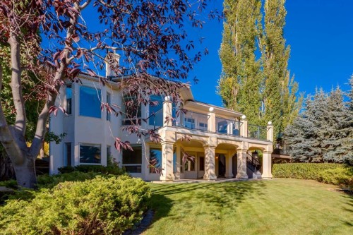 14 Patina Lane Sw, Calgary, AB - Outdoor