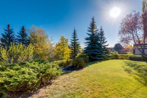 14 Patina Lane Sw, Calgary, AB - Outdoor