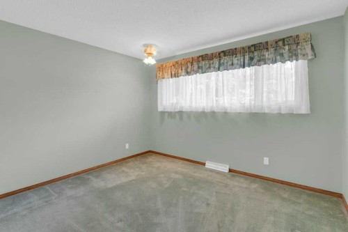 4808 Nordegg Crescent Nw, Calgary, AB - Indoor Photo Showing Other Room