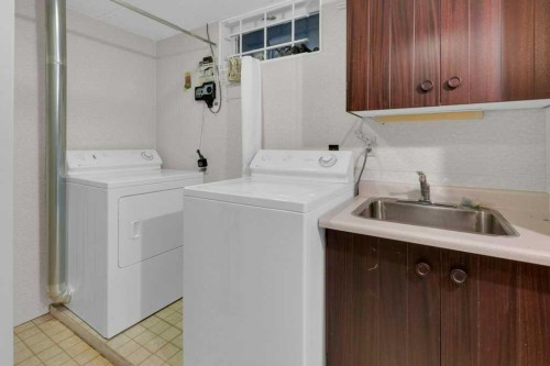 4808 Nordegg Crescent Nw, Calgary, AB - Indoor Photo Showing Laundry Room