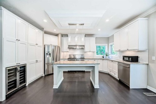 173 Aspenshire Drive Sw, Calgary, AB - Indoor Photo Showing Kitchen With Upgraded Kitchen
