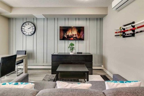 202-20 Sage Hill Nw, Calgary, AB - Indoor