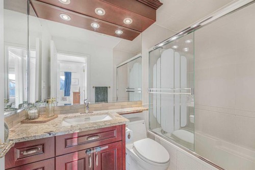 12235 Lake Fraser Way Se, Calgary, AB - Indoor Photo Showing Bathroom