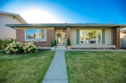 12235 Lake Fraser Way SE Calgary, AB T2J 3T2