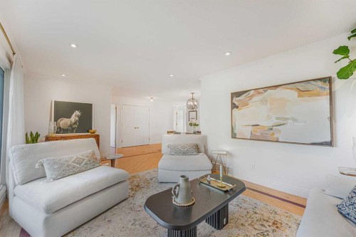 12235 Lake Fraser Way Se, Calgary, AB - Indoor Photo Showing Living Room