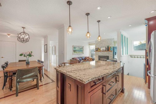 12235 Lake Fraser Way Se, Calgary, AB - Indoor