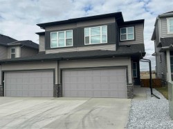 215 Heritage Heights  Cochrane, AB T4C 3A7