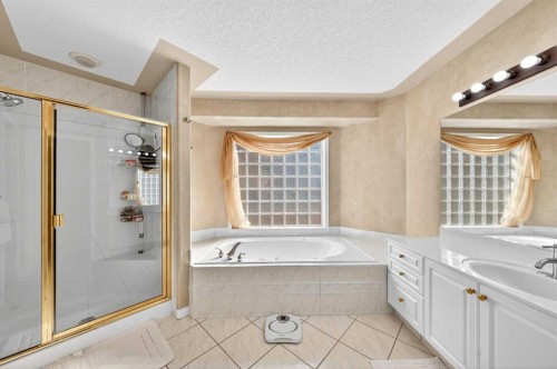 10345 Hamptons Boulevard Nw, Calgary, AB - Indoor Photo Showing Bathroom