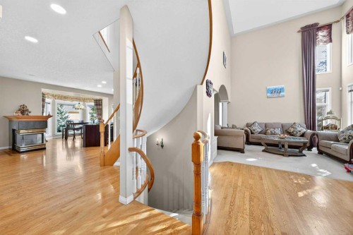 10345 Hamptons Boulevard Nw, Calgary, AB - Indoor Photo Showing Living Room