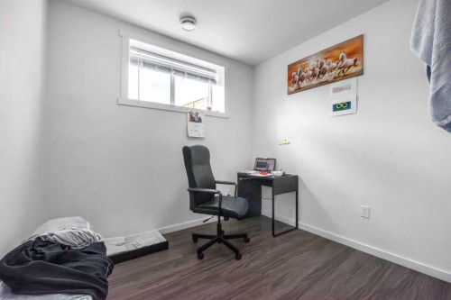 29 Cityside Link Ne, Calgary, AB - Indoor Photo Showing Other Room