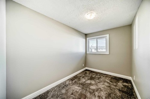 199 Maitland Drive Ne, Calgary, AB - Indoor Photo Showing Other Room