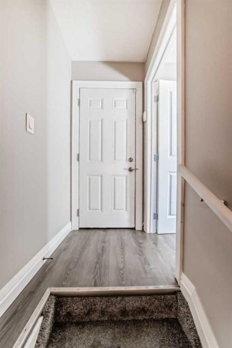 199 Maitland Drive Ne, Calgary, AB - Indoor Photo Showing Other Room