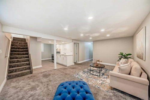 199 Maitland Drive Ne, Calgary, AB - Indoor