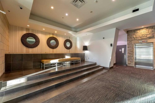 201-215 13 Avenue Sw, Calgary, AB - Indoor Photo Showing Other Room