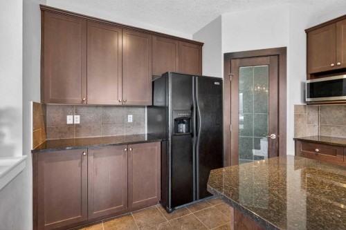 137 Evanspark Circle Nw, Calgary, AB - Indoor Photo Showing Kitchen