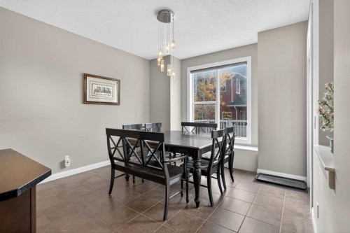 137 Evanspark Circle Nw, Calgary, AB - Indoor Photo Showing Dining Room