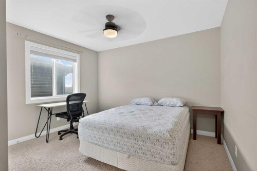 137 Evanspark Circle Nw, Calgary, AB - Indoor Photo Showing Bedroom
