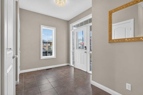 137 Evanspark Circle Nw, Calgary, AB - Indoor Photo Showing Other Room