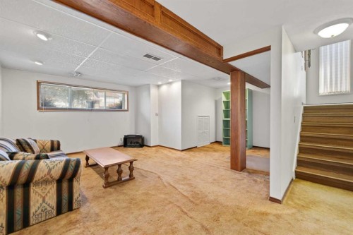 103 Abadan Crescent Ne, Calgary, AB - Indoor Photo Showing Other Room