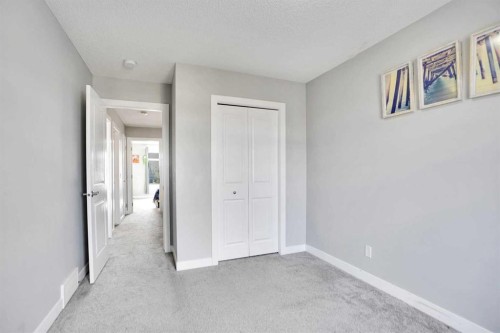 1322 Walden Drive Se, Calgary, AB - Indoor