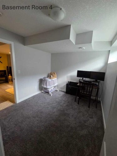 1322 Walden Drive Se, Calgary, AB - Indoor Photo Showing Other Room