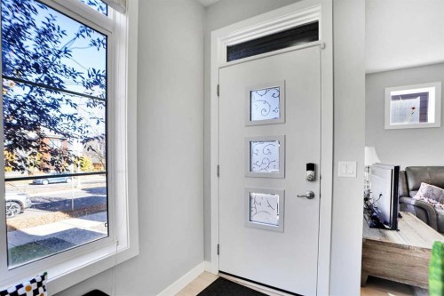 1322 Walden Drive Se, Calgary, AB - Indoor Photo Showing Other Room