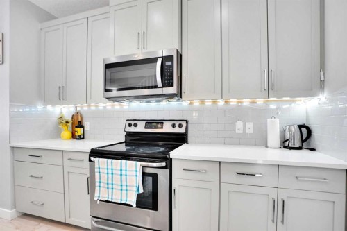 1322 Walden Drive Se, Calgary, AB - Indoor Photo Showing Kitchen With Upgraded Kitchen
