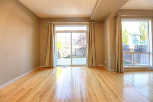 8903 Royal Oak Way Nw, Calgary, AB - Indoor Photo Showing Other Room