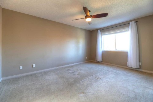 8903 Royal Oak Way Nw, Calgary, AB - Indoor Photo Showing Other Room