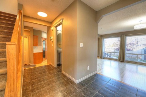 8903 Royal Oak Way Nw, Calgary, AB - Indoor Photo Showing Other Room