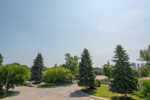 2-136 21 Avenue Ne, Calgary, AB - Outdoor With View