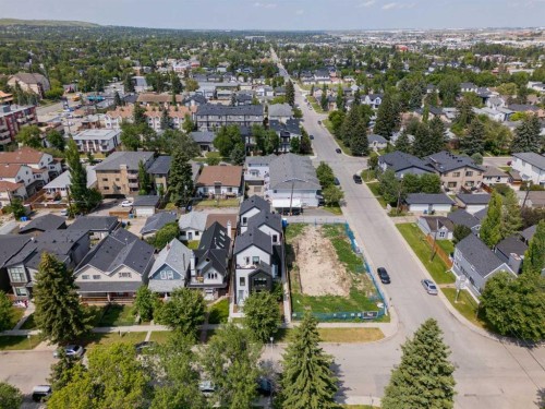 2-136 21 Avenue Ne, Calgary, AB - Outdoor With View