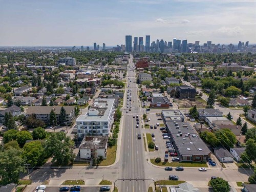 2-136 21 Avenue Ne, Calgary, AB - Outdoor With View