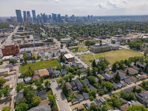 2-136 21 Avenue Ne, Calgary, AB - Outdoor With View