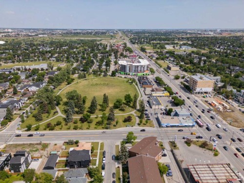 2-136 21 Avenue Ne, Calgary, AB - Outdoor With View