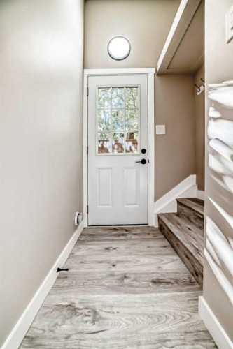 1923 9A Avenue Ne, Calgary, AB - Indoor Photo Showing Other Room