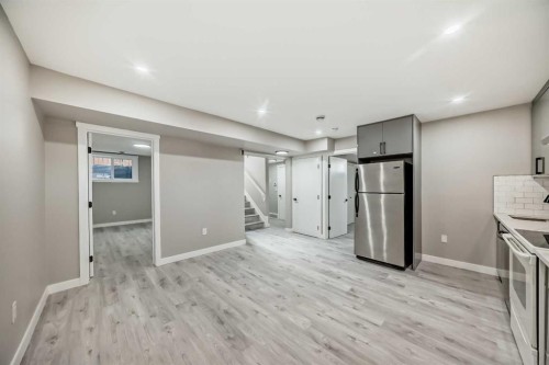 1923 9A Avenue Ne, Calgary, AB - Indoor Photo Showing Other Room