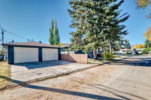 1923 9A Avenue Ne, Calgary, AB - Outdoor