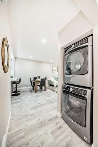 1923 9A Avenue Ne, Calgary, AB - Indoor Photo Showing Laundry Room
