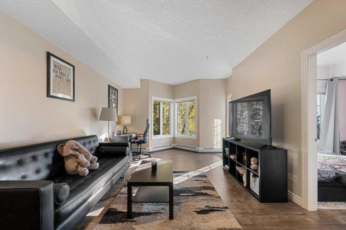 240-60 Royal Oak Plaza Nw, Calgary, AB - Indoor Photo Showing Living Room