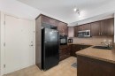 240-60 Royal Oak Plaza Nw, Calgary, AB  - Indoor Photo Showing Kitchen With Double Sink 