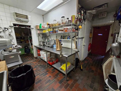 0 16 Avenue Nw, Calgary, AB 