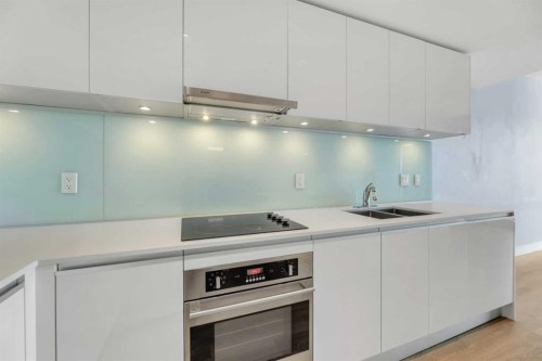 2208-1122 3 Street Se, Calgary, AB - Indoor Photo Showing Kitchen With Double Sink