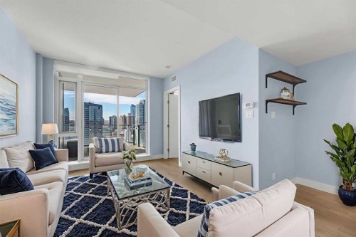 2208-1122 3 Street Se, Calgary, AB - Indoor Photo Showing Living Room