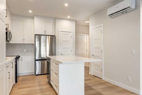 1203-81 Arbour Lake View Nw, Calgary, AB - Indoor Photo Showing Kitchen With Stainless Steel Kitchen With Upgraded Kitchen